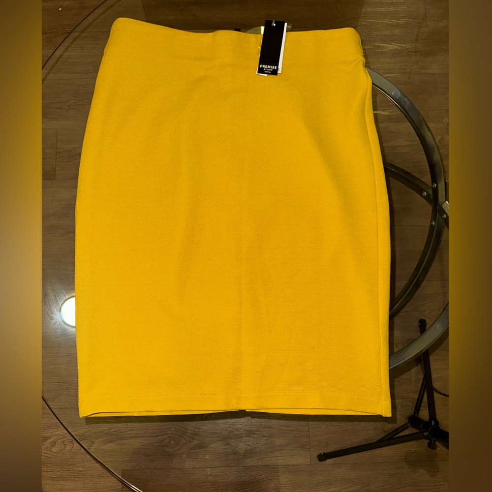 Premise Studio Zipper Pencil Skirt